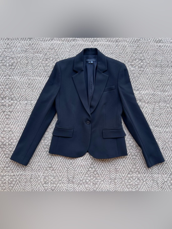 Theory Jackets & Blazers - Theory Black Crepe Blazer Size 2 One Button Tailored Jacket Career Classic